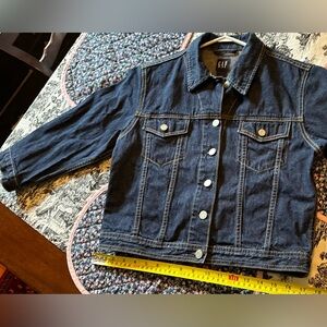 Vintage cropped GAP jean jacket, cropped sleeves